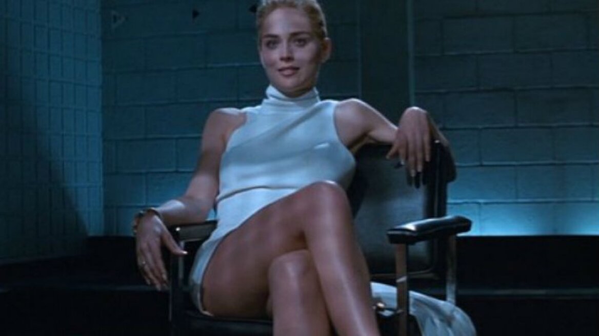 Η Sharon Stone σχεδόν ξανάκανε τη σκηνή από το «Βασικό Ένστικτο» (pics & vid)