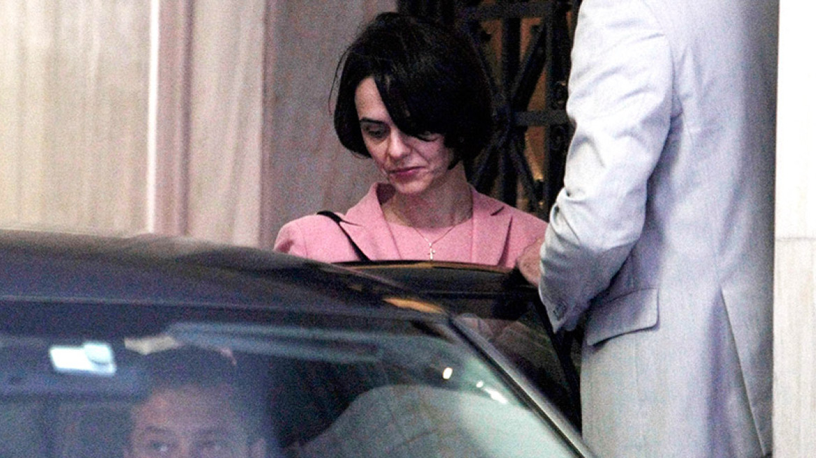 Με το μέρισμα του 2017 και την «τρύπα» 900 εκατ. ευρώ η πρεμιέρα της τρίτης αξιολόγησης