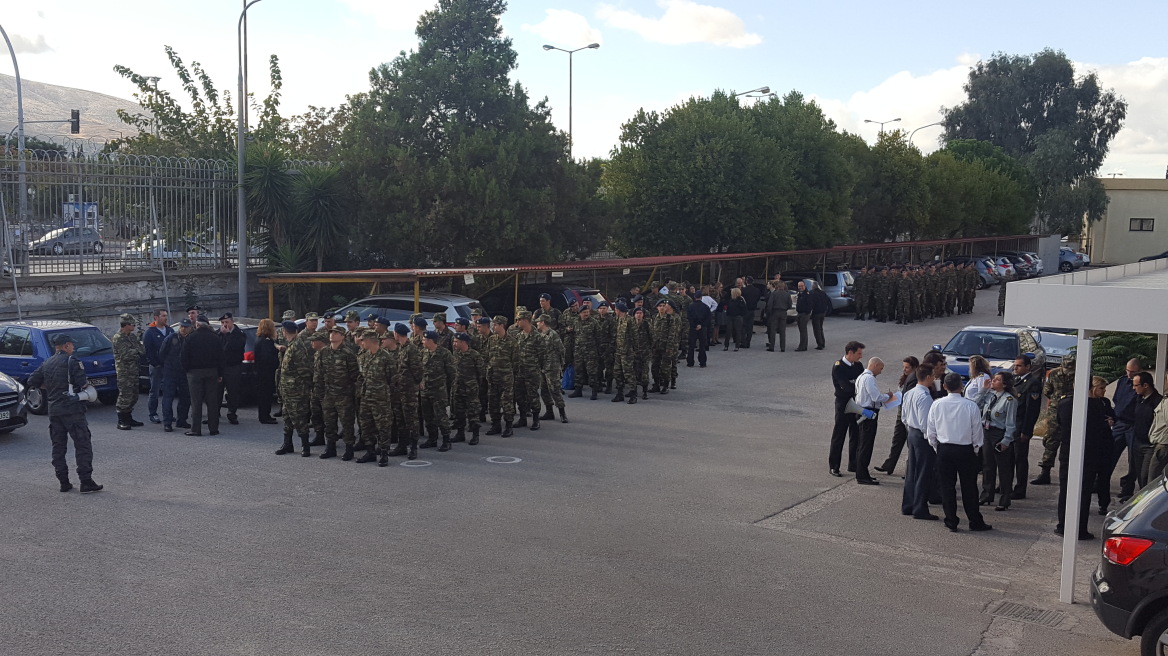 Φωτογραφίες: Γιατί άδειασε το στρατόπεδο «Παπάγου»