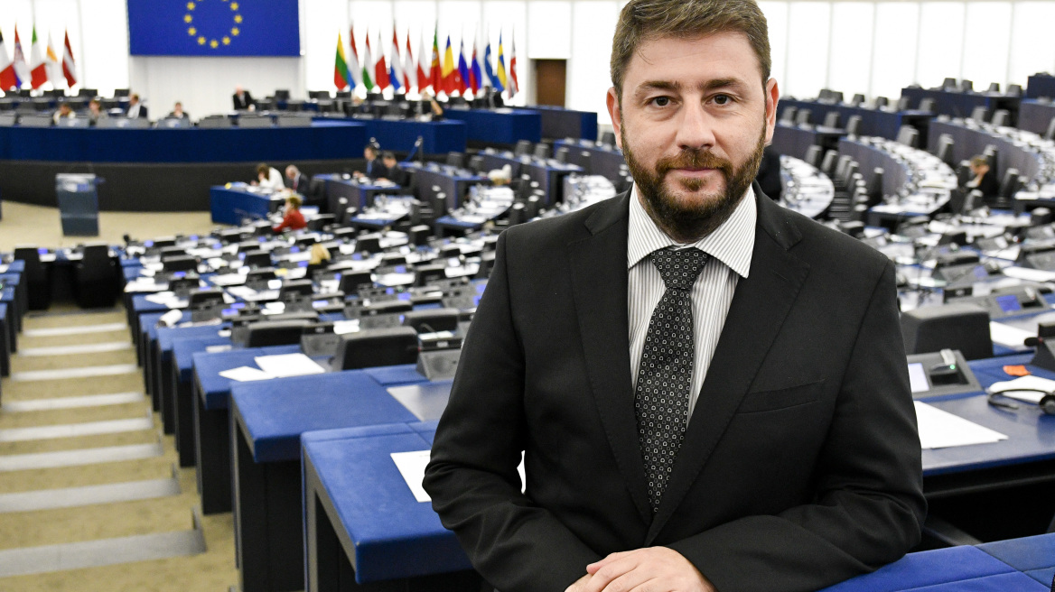 Ανδρουλάκης: Καταργείται το κριτήριο της πρώτης χώρας άφιξης