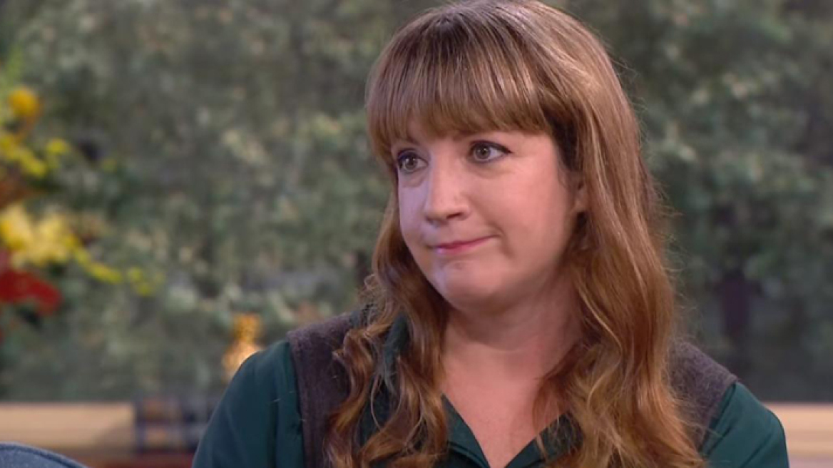 Γυναίκα παντρεύτηκε τον εαυτό της και μετά... τον απάτησε