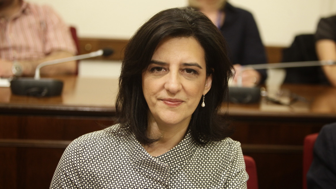 Βάκη (ΣΥΡΙΖΑ) για τα F-16: Καμία οπισθοχώρηση από τις ιδεολογικές κατευθύνσεις μας