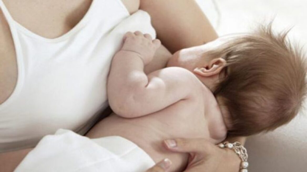 Γυναίκα προσφέρει μητρικό γάλα σε όποια μητέρα δεν μπορεί να θηλάσει το μωρό της!