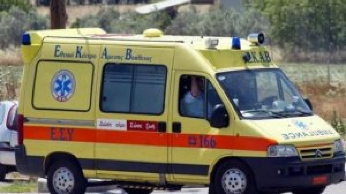 «Αποχαιρετούν» τον 30χρονο πατέρα που τον σκότωσαν σφήκες