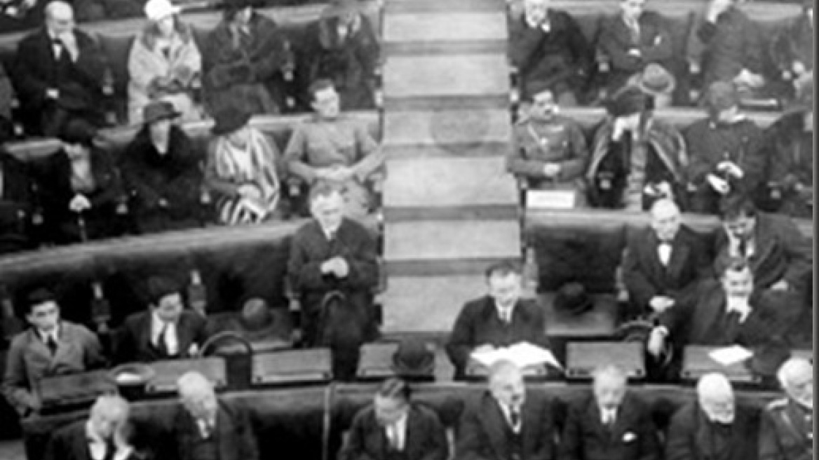 H δίκη των οκτώ και η εκτέλεση των έξι (Νοέμβριος 1922) 