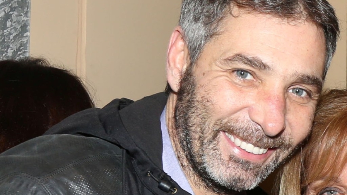 Θοδωρής Αθερίδης: Σε βραδινή έξοδο με την κόρη του 