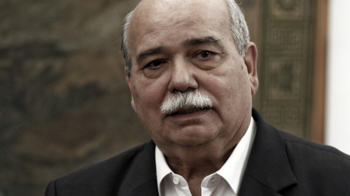 Βούτσης: Δεν νομοθετήσαμε πάντα έτσι όπως λέει το Σύνταγμά μας