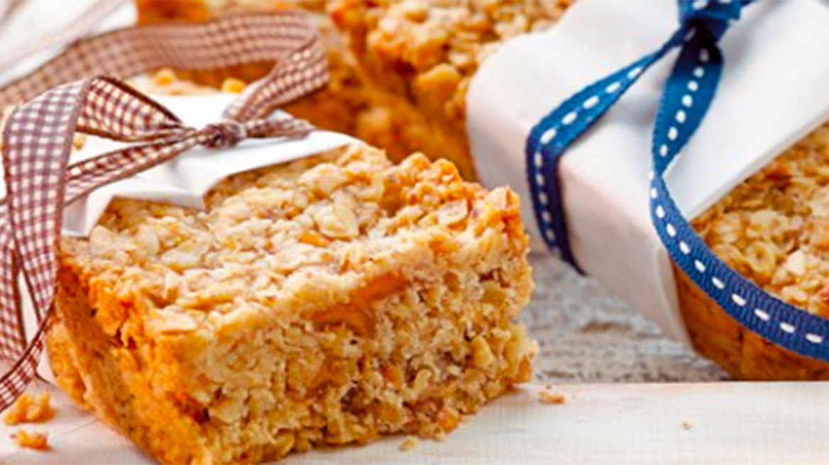 Μπάρες με αποξηραμένα σύκα και βρόμη