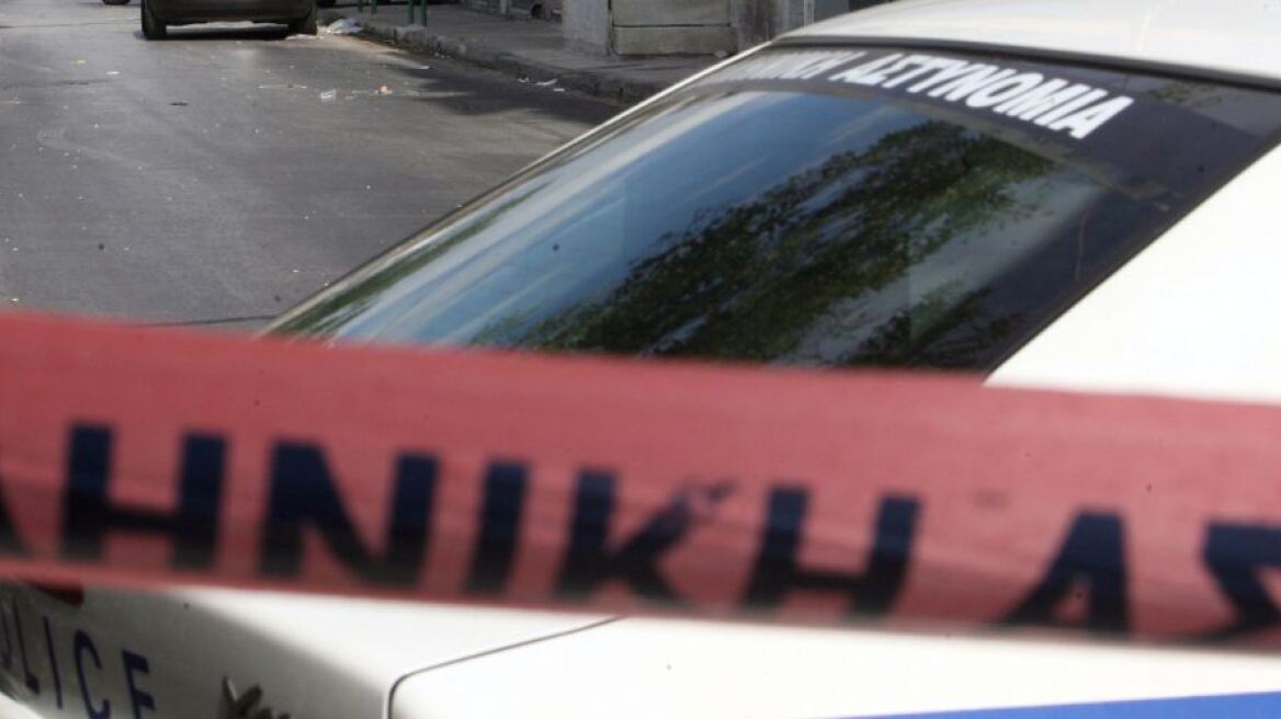 Αγρίνιο: Έπεσε πολύ ξύλο σε καφετέρια - Τρεις στο νοσοκομείο