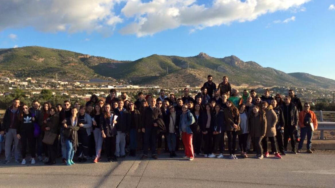 Στη Μάνδρα για μάθημα φοιτητές του Πανεπιστημίου Αιγαίου 