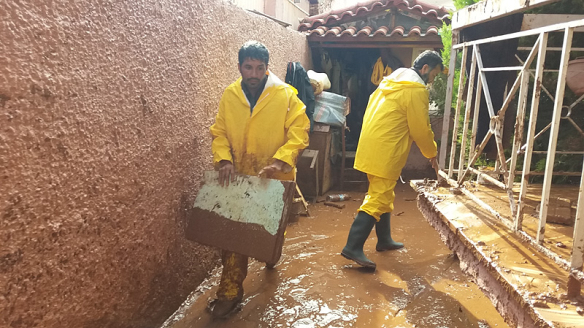 Ο πρόεδρος της πακιστανικής κοινότητας για τη Μάνδρα: Δεν έχουμε ξαναδεί τέτοια καταστροφή