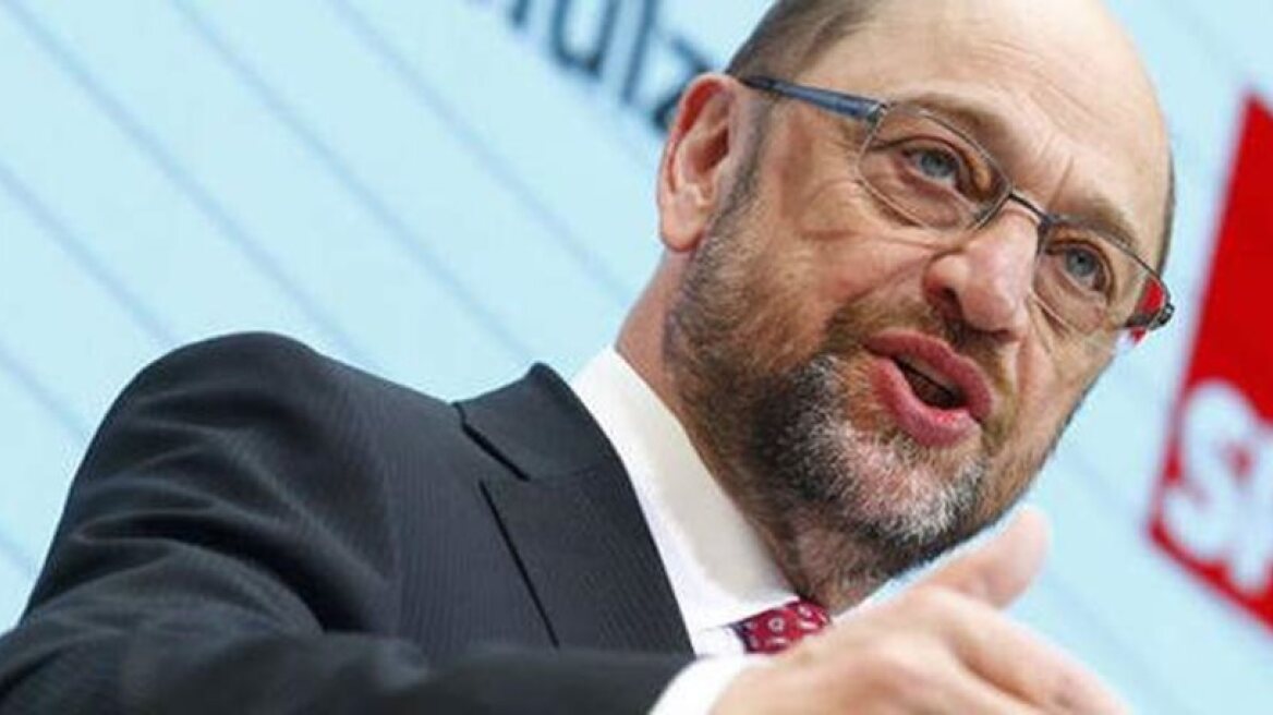 Ραγδαίες εξελίξεις! Ο Σουλτς απειλεί με παραίτηση 