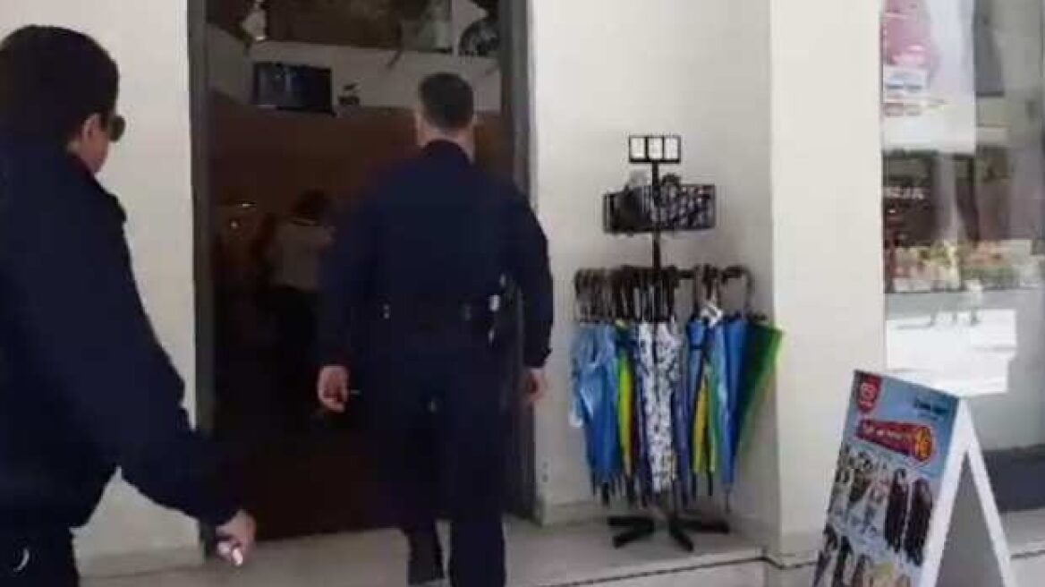 Πάτρα: Διέρρηξαν πολυκατάστημα, ενώ το προσωπικό ήταν ήδη μέσα... 