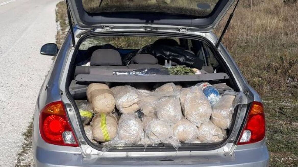 Παράτησε αυτοκίνητο με 139 κιλά χασίς και εξαφανίστηκε