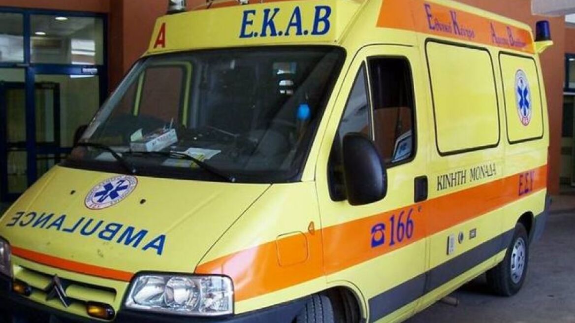Αυτοκίνητο έπεσε πάνω σε τρεις γυναίκες στη Θεσσαλονίκη