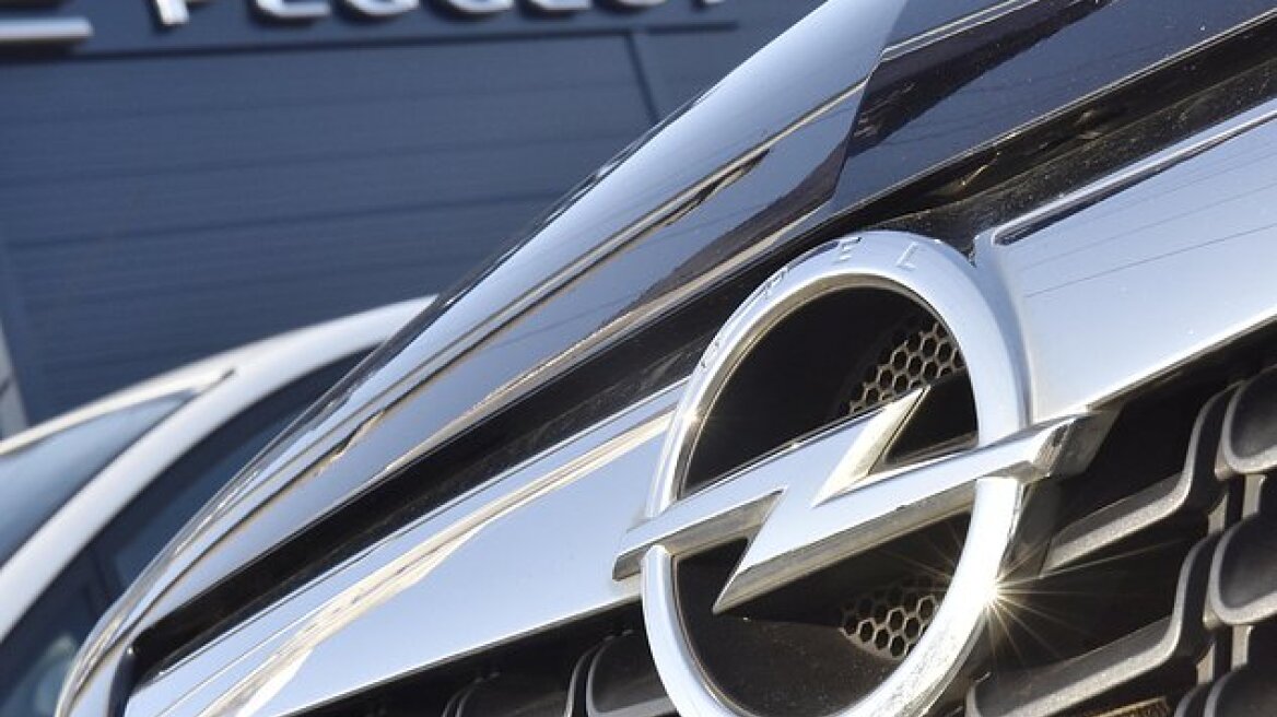 Peugeot-Citroen: Παλιοί οι κινητήρες της Opel...