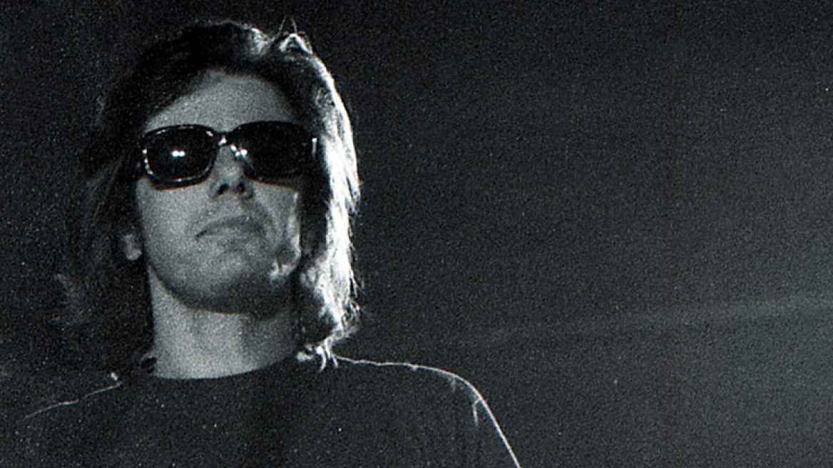 Παύλος Σιδηρόπουλος: 33 χρόνια από το πέρασμα του ασυμβίβαστου «πρίγκιπα της ροκ» στην απέναντι όχθη