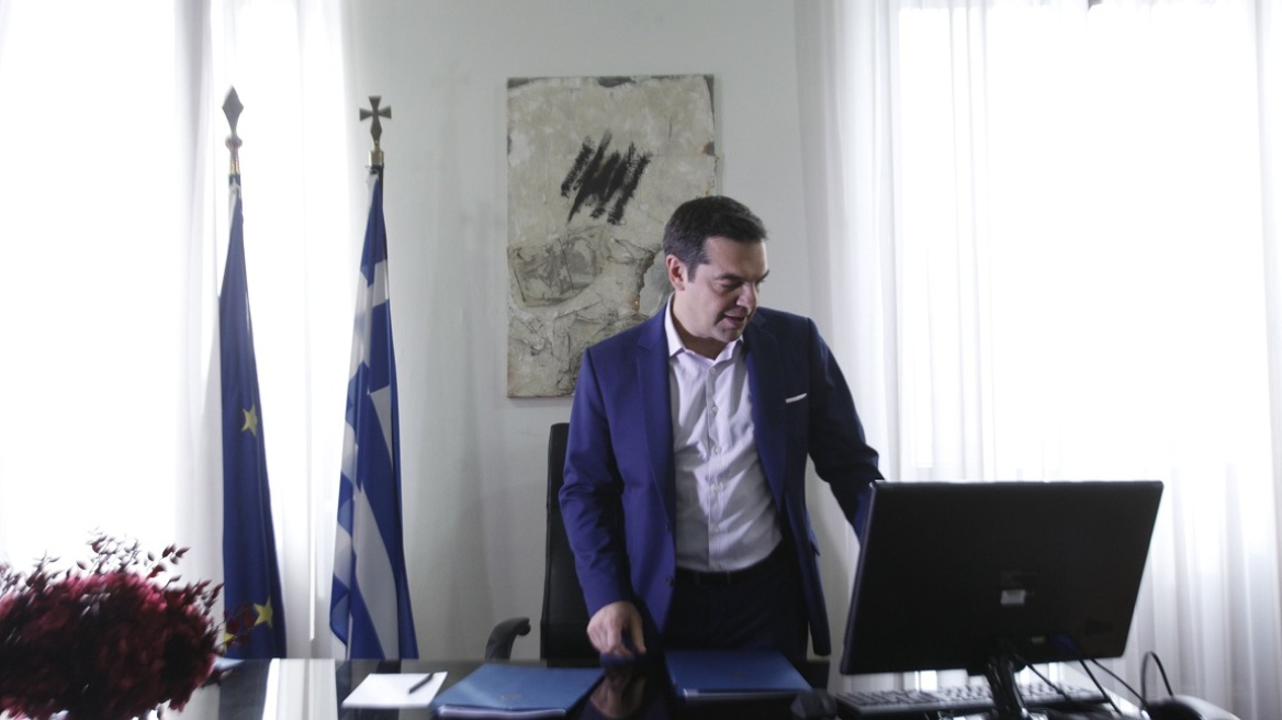 Στις 10 το βράδυ η συνέντευξη του Αλέξη Τσίπρα στην ΕΡΤ3