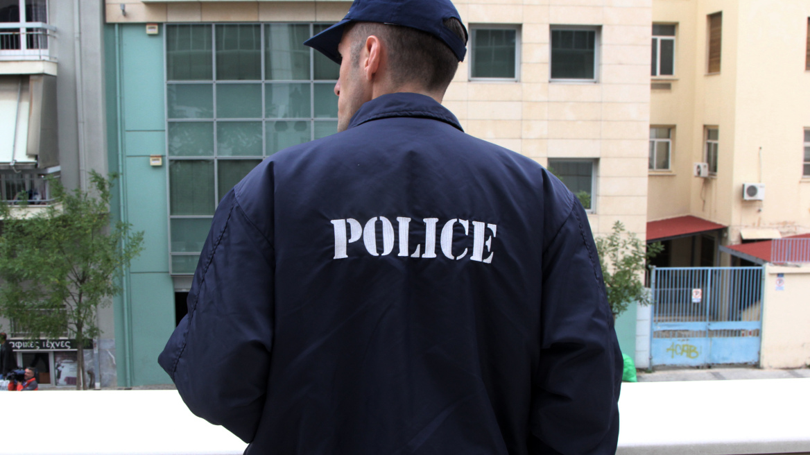 Η πρώην σύζυγος καταγγέλλει για τον συνταξιούχο αστυνομικό στη Λάρισα: Τα κορίτσια που βίαζε ήταν οι αδελφές μου