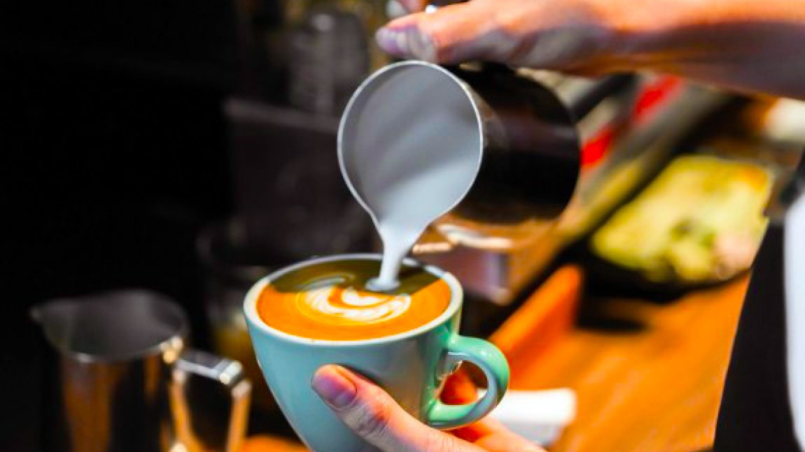 Τι είναι ο flat white; Το νέο λεξικό του καφέ