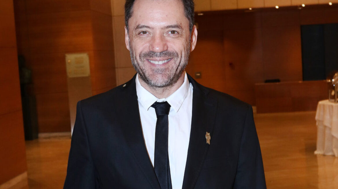 Έχεις δει το γιο του Θάνου Καλλίρη;