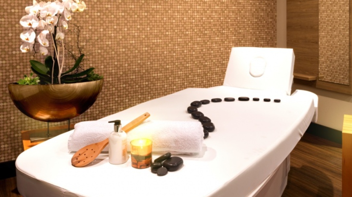 Ιδιοκτήτρια επιχείρησης μασάζ συνελήφθη για παραβίαση των μέτρων του κορωνοϊού