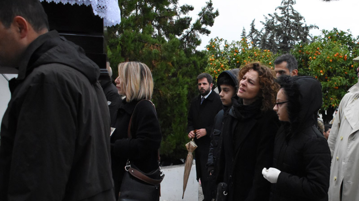 Το τελευταίο αντίο στον Δημήτρη Αλειφερόπουλο