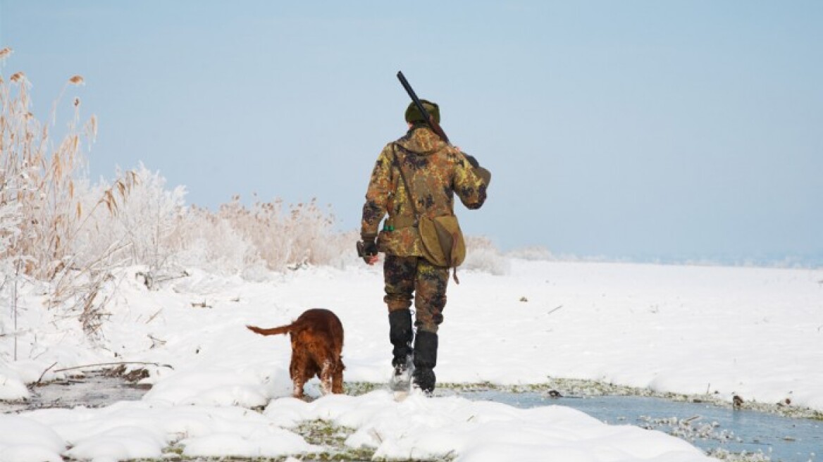 Επιχείρηση απεγκλωβισμού τεσσάρων κυνηγών στα Καλάβρυτα