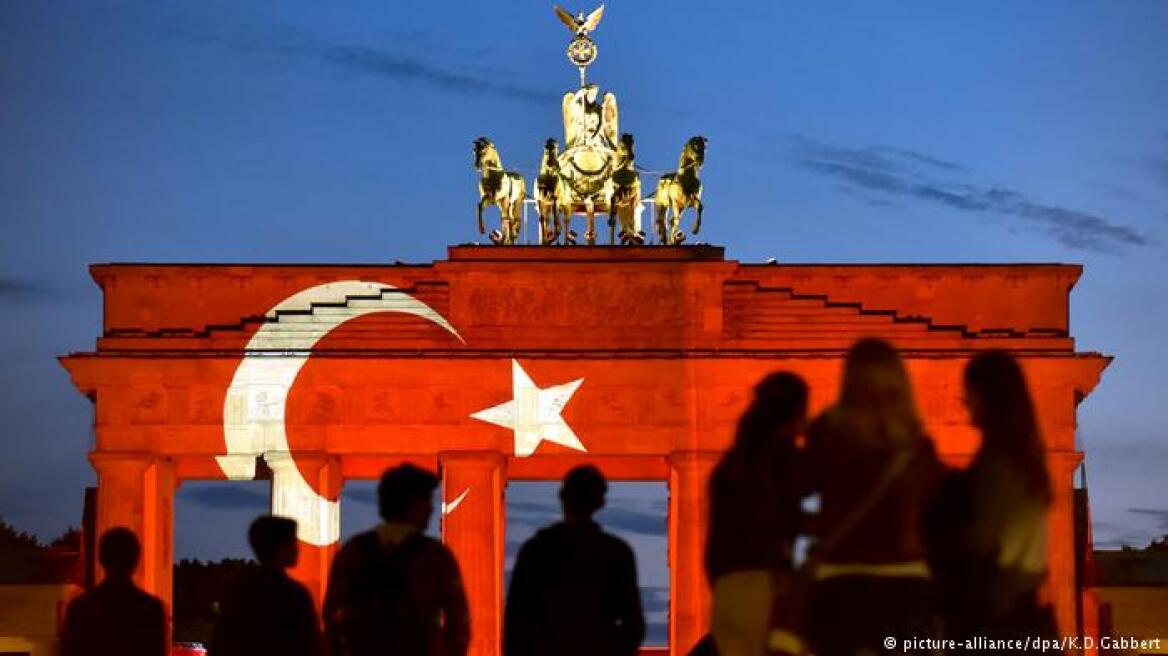 DW: Πληρωμένοι δολοφόνοι εναντίον Τούρκων στη Γερμανία;