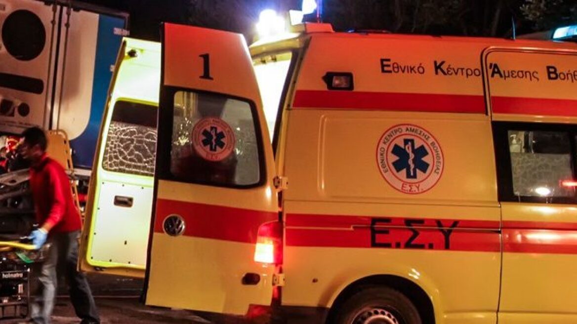 Κρήτη: Αυτοκίνητο έπεσε σε χαντάκι - Εγκλωβίστηκε ο οδηγός