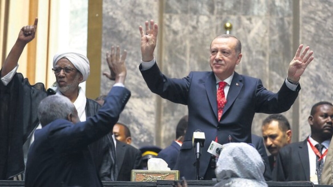 Στο Τσαντ έφτασε ο Ερντογάν