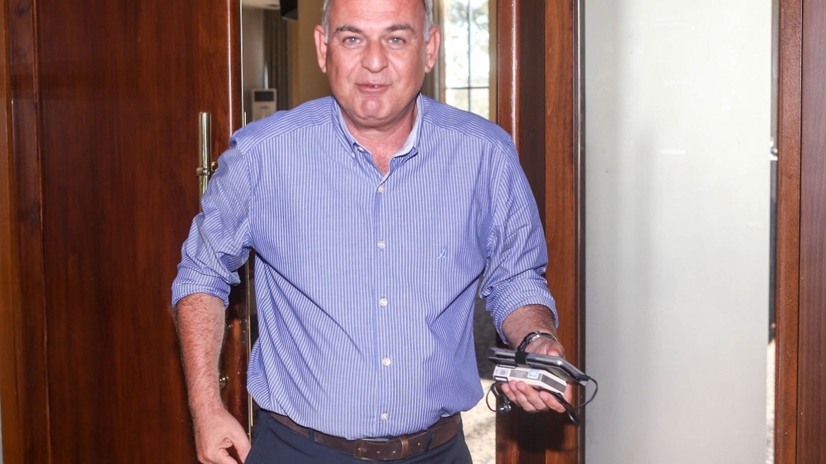 Έστειλαν σφαίρα και απειλητική επιστολή στον πρόεδρο της ΕΠΟ!