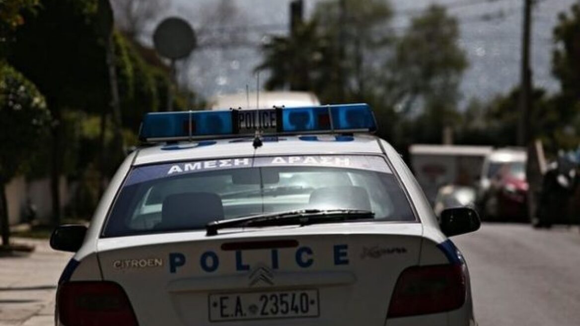 Καμένα Βούρλα: Πλήρωσε... «χρυσές» τις μπανάνες η ηλικιωμένη