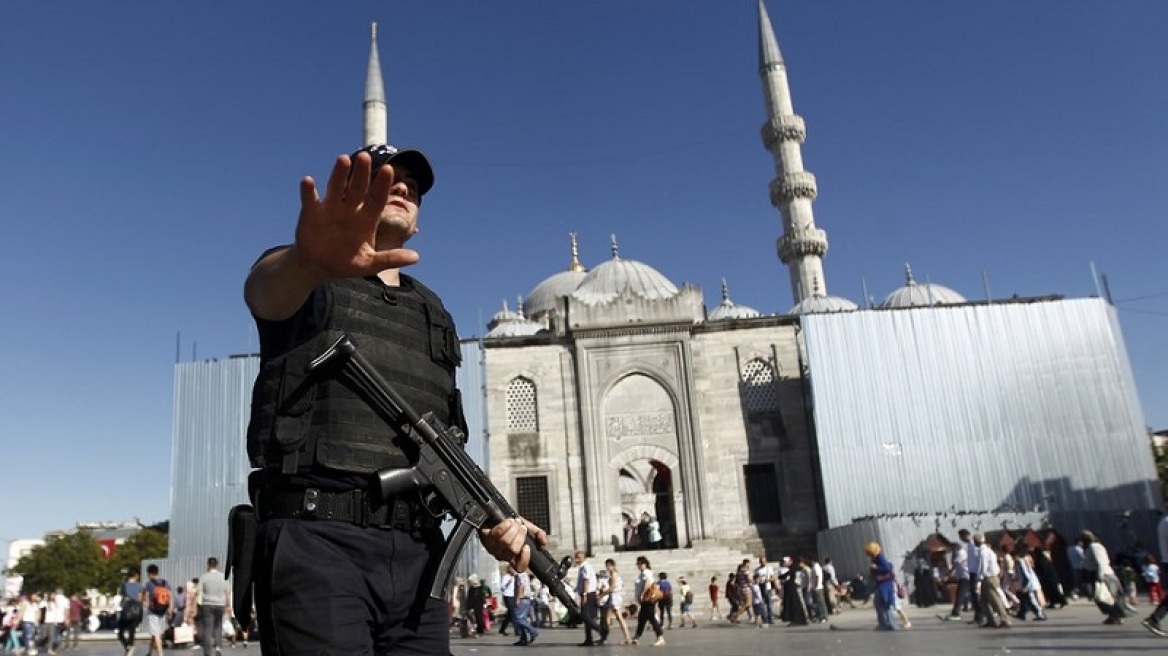 Τουρκία: Νυχτερινές επιδρομές της αντιτρομοκρατικής - Υπό κράτηση 20 ύποπτοι για συμμετοχή στο ISIS