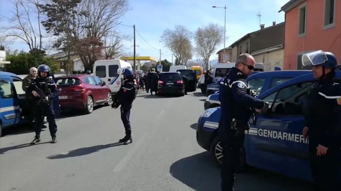 Γαλλία: Η σύντροφος του δράστη της τρομοκρατικής επίθεσης φώναξε «Αλλάχ Άκμπαρ» κατά τη σύλληψή της