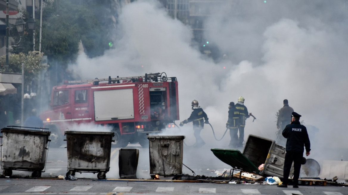 Με ΜΑΤ στον Πειραιά η ομιλία Τσακαλώτου