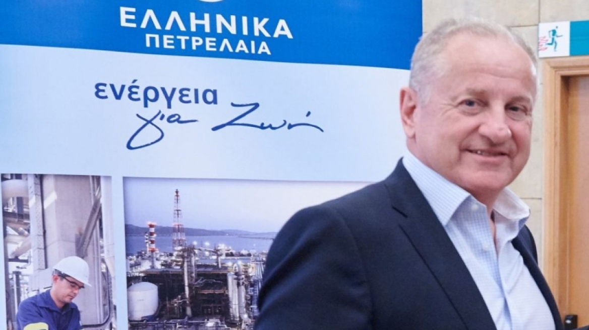 Εντός του μήνα η προκήρυξη για την ιδιωτικοποίηση των ΕΛΠΕ