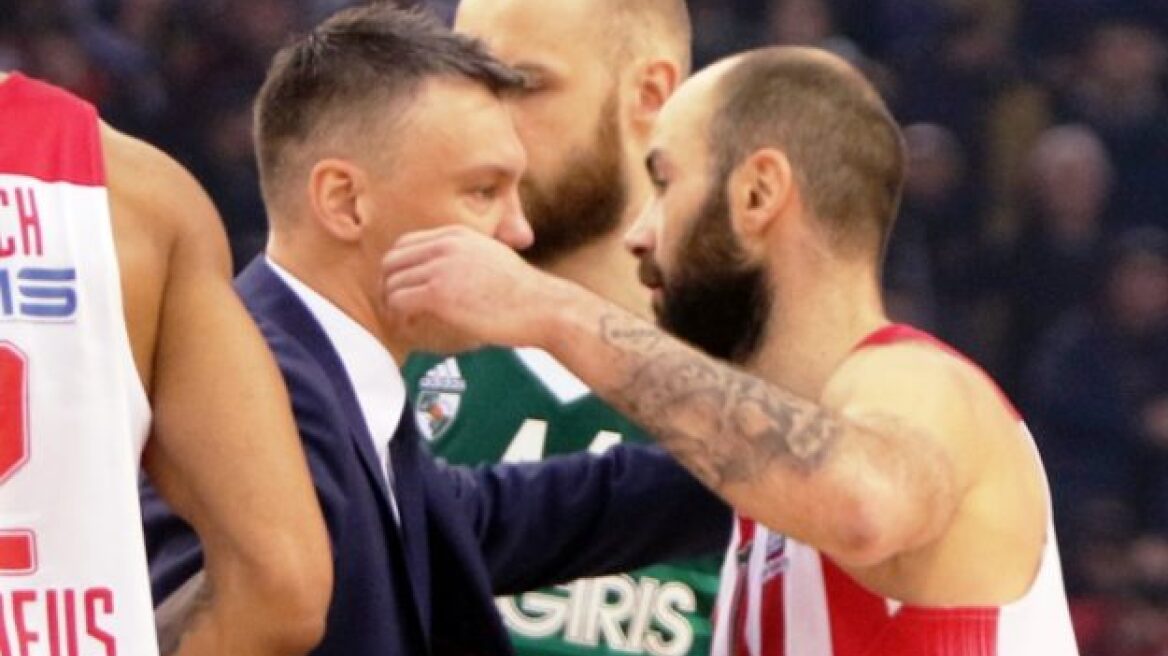 Ο Σάρας, ο Ολυμπιακός και το… κασκόλ