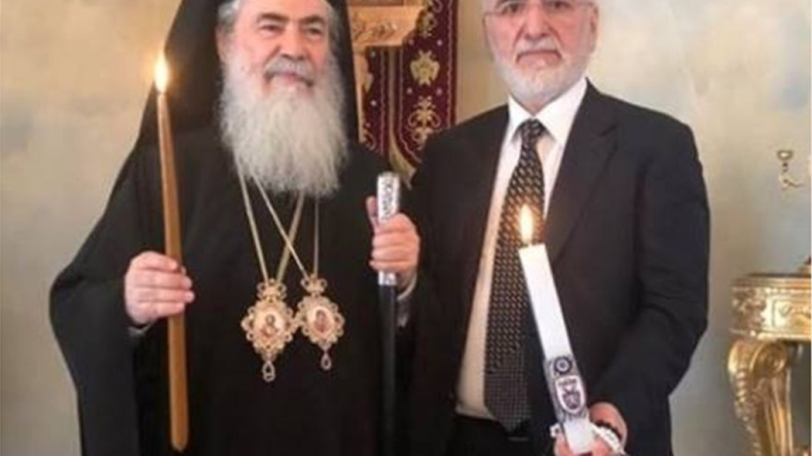 Φωτογραφίες: Ο Ιβάν Σαββίδης με λαμπάδα ΠΑΟΚ στα Ιεροσόλυμα 