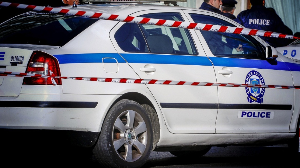 Πυροβολισμοί με έναν τραυματία στην Ομόνοια