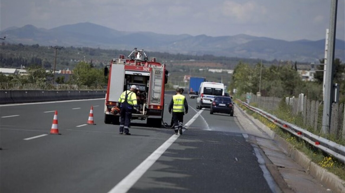 Αυτοκίνητο έπεσε σε αρδευτικό κανάλι έξω από τη Λάρισα