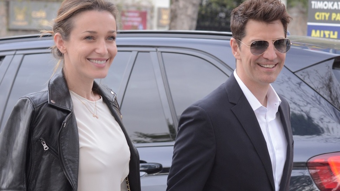 Τα παιδιά του Σάκη Ρουβά σπάνε “Μπότηδες¨