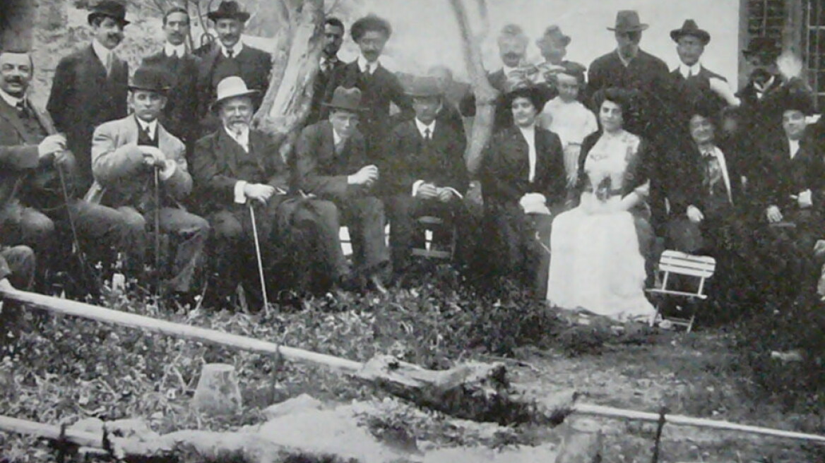 Πάσχα του 1938 στα αστυνομικά τμήματα