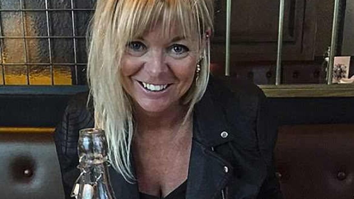 «Ποιος άλλος θα μου βγάλει την πόρνη που κρύβω μέσα μου;» έγραφε 53χρονη δασκάλα σε... 15χρονο μαθητή!