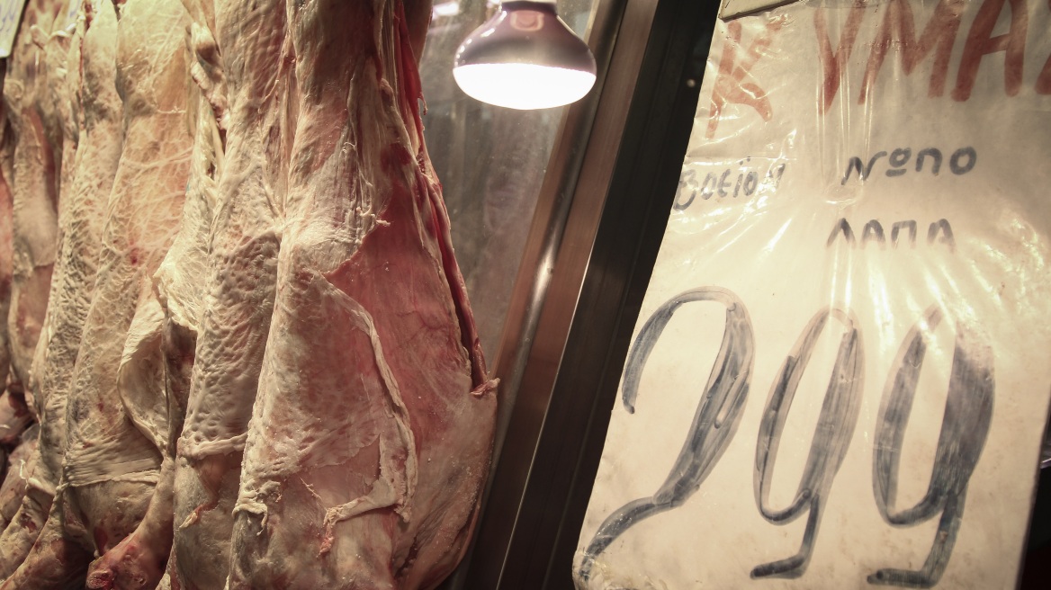 Ημαθία: «Βάφτιζαν» ελληνικά αρνιά από τη Ρουμανία