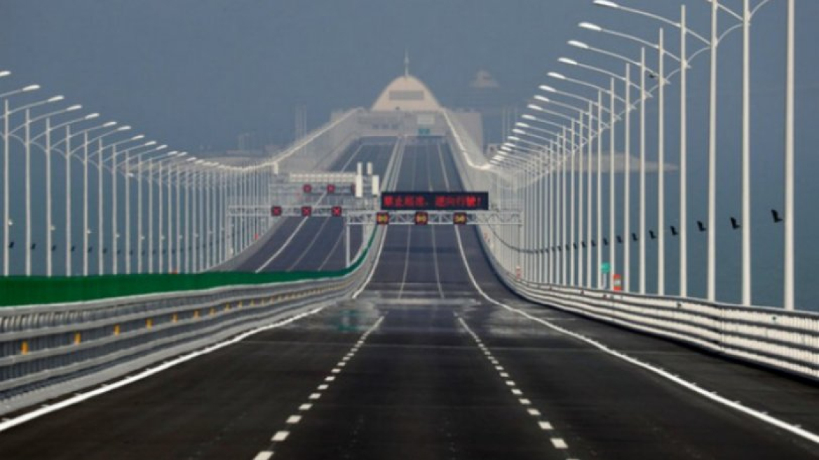 Όλα έτοιμα για τα εγκαίνια της μεγαλύτερης γέφυρας στον κόσμο