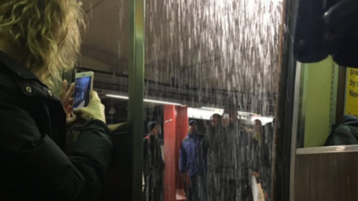 Κι όμως αυτές οι εικόνες είναι από το μετρό της Νέας Υόρκης