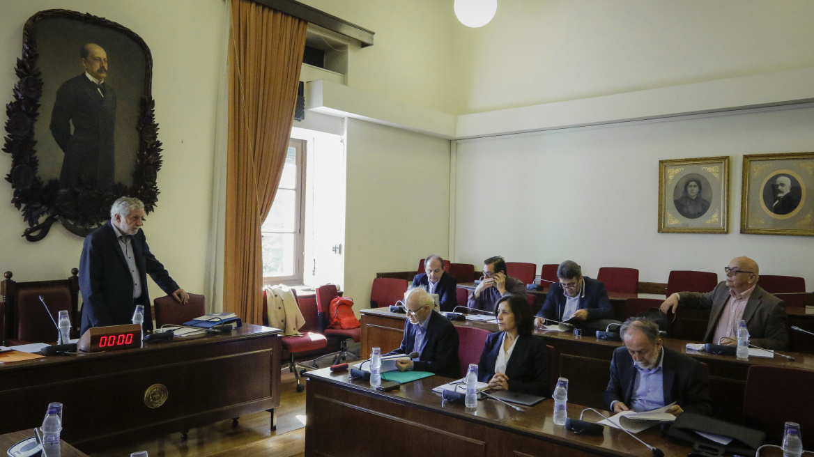 ΣΥΡΙΖΑ-ΑΝΕΛ βάζουν τέλος και επισήμως στην προανακριτική για την υπόθεση Novartis