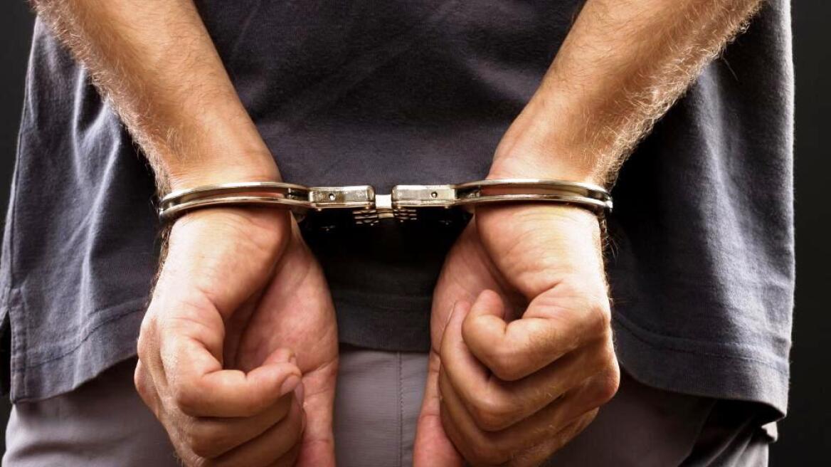 «Μαϊμού» στρατιωτικός εξαπατούσε πολίτες στην Κρήτη