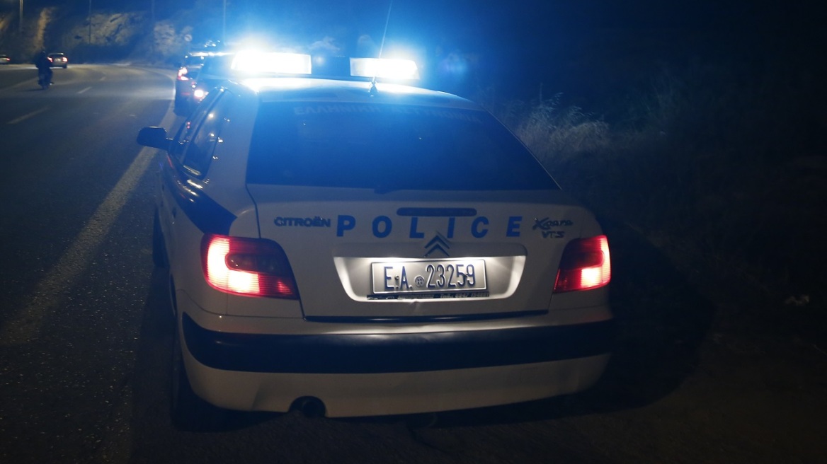 Βίντεο: Καρέ καρέ η καταδίωξη του άντρα που πυροβόλησε αστυνομικούς στην Καλλιθέα